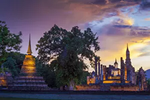 Shrine Collection: Thailand, Sukhothai province, Sukhothai, UNESCO World Heritage site