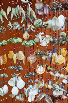 Images Dated 13th March 2012: Thailand, Trat Province, Koh Chang, Bang Bao, Souvenir Seashells