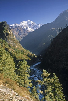 Everest Region Gallery: Thamsurku, Khumbu
