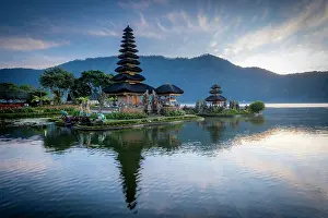 Temples Prints: Thatched Meru (pagoda) at Ulun Danu Beratan Temple