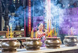 Pray Prints: Thien Hau Temple (Ba Thien Hau Pagoda) in Ho Chi Minh City (Saigon), Vietnam