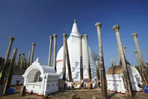 Images Dated 22nd May 2012: Thuparama Dagoba, Anuradhapura, (UNESCO World Heritage Site), North Central Province