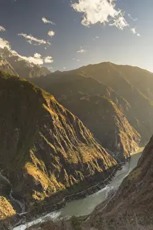 Tiger Leaping Gorge and Jade Dragon Snow Mountain (Yulong Xueshan), Yunnan, China
