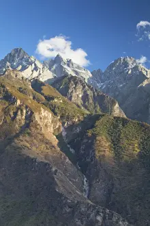 Tiger Leaping Gorge and Jade Dragon Snow Mountain (Yulong Xueshan), Yunnan, China