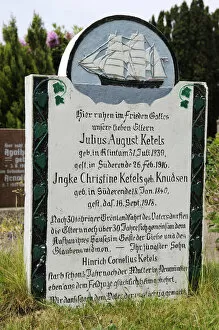 Images Dated 16th May 2014: Tomb stone, war grave, graveyard, Foehr Island, Schleswig-Holstein, Deutschland