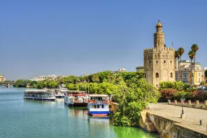 Images Dated 12th June 2018: Torre del Oro and Rio Guadelquivir, Sevilla, Andalusia, Spain