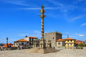 Torre Medieval with Pelourinho column, Porto, Douro, Portugal