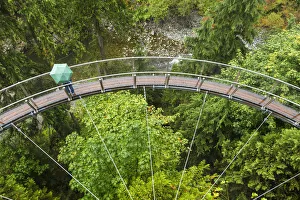 Images Dated 6th January 2016: Tourists in Capilano Suspension Bridge and Park, Vancouver, British Columbia, Canada