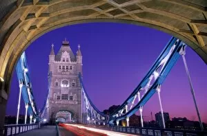 Night View Gallery: Tower Bridge