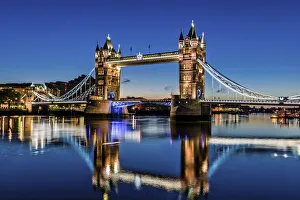 Gold Gallery: Tower Bridge at Night, London, England