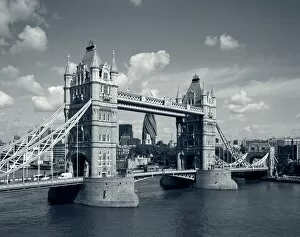 Images Dated 23rd May 2008: Tower Bridge & Thames River