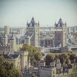 Images Dated 13th May 2021: Tower Bridge & Tower of London, London, England, UK
