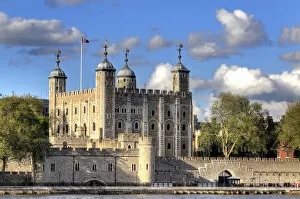 Images Dated 6th November 2012: The Tower of London, London, England, UK