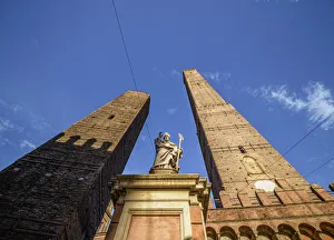 The Two Towers, Garisenda and Asinelli, Bologna, Emilia-Romagna, Italy