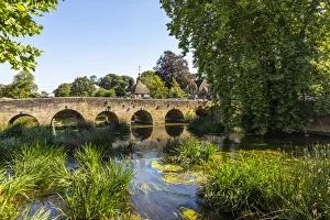 Town Bridge and Lock-up and River Avon, Bradford-on-Avon, Wiltshire, England, United Kingdom