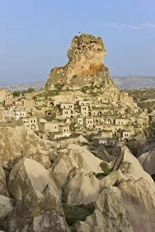 Images Dated 10th July 2008: Town and castle ruins of Ortahisar near Urgup in Cappadocia, Anatolia, Turkey