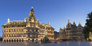 Images Dated 14th November 2016: Town Hall (Stadhuis) in Main Market, Antwerp, Flanders, Belgium
