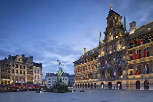 Images Dated 14th November 2016: Town Hall (Stadhuis) in Main Market Square, Antwerp, Flanders, Belgium
