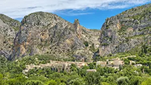 Town of Moustiers-Sainte-Marie at the entrance of the Gorge du Verdon