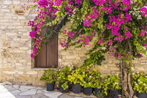Images Dated 27th November 2019: Traditional building in Lefkara village in Cyprus