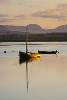 Images Dated 23rd September 2008: Traditional Galway hooker, Roundstone Harbour, Connemara, Co. Galway, Ireland