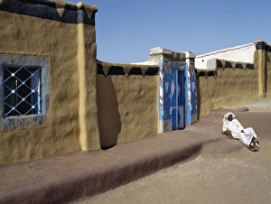 Islamic Dress Gallery: Traditional Nubian architecture