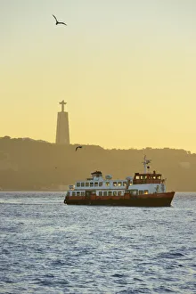 Images Dated 2nd December 2016: A traditional passenger boat (cacilheiro) crossing the Tagus river between Almada