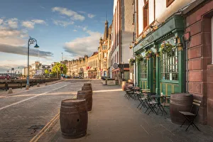 Traditional pub on the shore in Leith, Edinburgh, City of Edinburgh, Scotland Traditional pub on the shore in Leith, Edinburgh, City of Edinburgh, Scotland