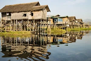 Images Dated 29th April 2013: Traditional stilt village, Inle Lake, Burma / Myanmar