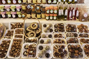 Images Dated 3rd April 2017: Traditional sweets made of figs, almonds and nuts. Algarve, Portugal