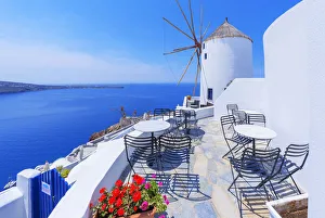 Traditional windmill, Oia, Santorini, Cyclades Islands, Greece