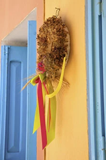 Images Dated 27th July 2015: Traditional Wreath For House, Symi, Dodecanese, Greek Islands, Greece, Europe