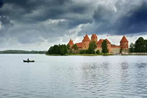 Images Dated 11th November 2016: Trakai Island Castle on Lake Galve, the old capital of the Grand Duchy of Lithuania