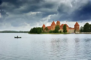 Images Dated 11th November 2016: Trakai Island Castle on Lake Galve, the old capital of the Grand Duchy of Lithuania