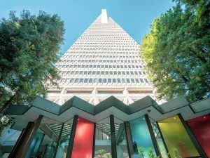Transamerica Prints: Transamerica Pyramid Building Downtown, San Francisco, California, USA