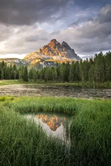 Images Dated 31st January 2020: Tre cime di Lavaredo and Antorno Lake, Belluno province, Veneto, Italy
