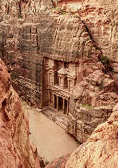 The Treasury, Al-Khazneh, elevated view, Petra, Ma an Governorate, Jordan