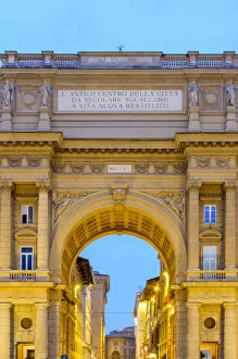 Images Dated 30th August 2019: The triumphal arch on Piazza della Repubblica (Republic Square), Florence (Firenze)