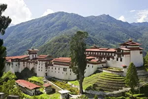 Images Dated 8th September 2009: Trongsa Dzong or monastery, Trongsa, Bhutan
