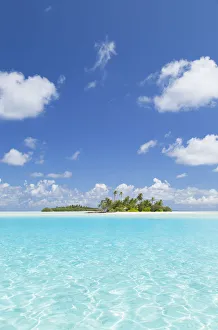 Tropical island, South Male Atoll, Kaafu Atoll, Maldives