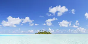 Tropical island, South Male Atoll, Kaafu Atoll, Maldives