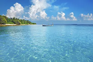 Kunfunadhoo Prints: Tropical lagoon with dhoni - Maldives, Baa Atoll, Kunfunadhoo - Soneva Fushi