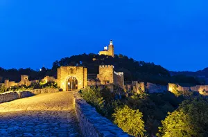 Tsarevets fortress and the Ascension Cathedral on the top of the hill, at dusk
