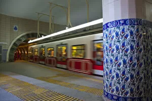 Images Dated 25th May 2011: Tunel Funicular, Istanbul, Turkey