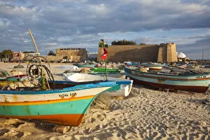North African Gallery: Tunisia, Cap Bon, Hammamet, waterfront, Kasbah Fort and fishing boats