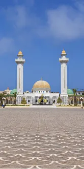Images Dated 2nd December 2019: Tunisia, Monastir, Bourguiba mausoleum