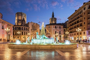 Valencian Community Prints: Turia fountain and Christmas tree