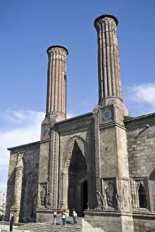 Images Dated 20th August 2008: Turkey, Eastern Turkey, Erzurum, Twin minaret Seminary - Cifte Minareli Medrese