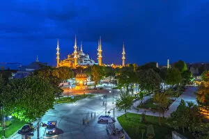Images Dated 13th June 2014: Turkey, Istanbul, Sultanahmet, The Blue Mosque (Sultan Ahmed Mosque or Sultan Ahmet