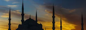 Images Dated 11th December 2013: Turkey, Istanbul, Sultanahmet, Blue Mosque - Sultan Ahmed Mosque